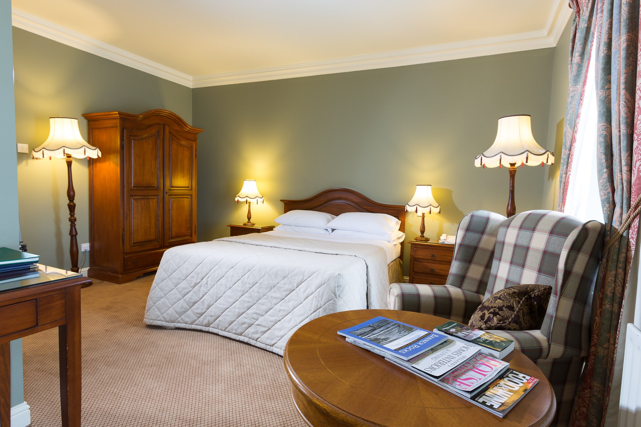 Luxury bedroom at Sheedy's Hotel, reunite, visit, Burren