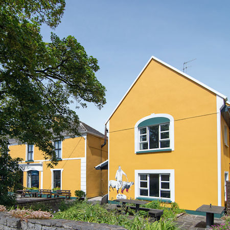Bright exterior Vaughan's Guesthouse, Accommodation Burren, Ceol and craic